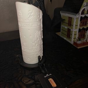 BNWT Hallmark Hocus Pocus Blackflame Candle